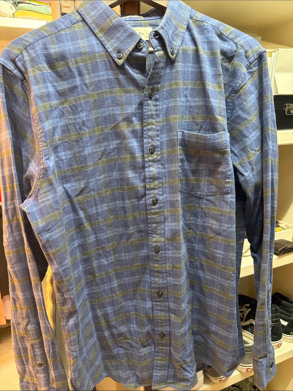 Men's Casual Blue Plaid Button-Down Shirt